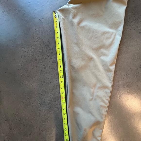 KUT FROM THE CLOTH Sadie pant. Tan, size 4. - Picture 7 of 10